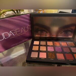 HUDA BEAUTY Eyeshadow Palette with Rich Purples and Golds